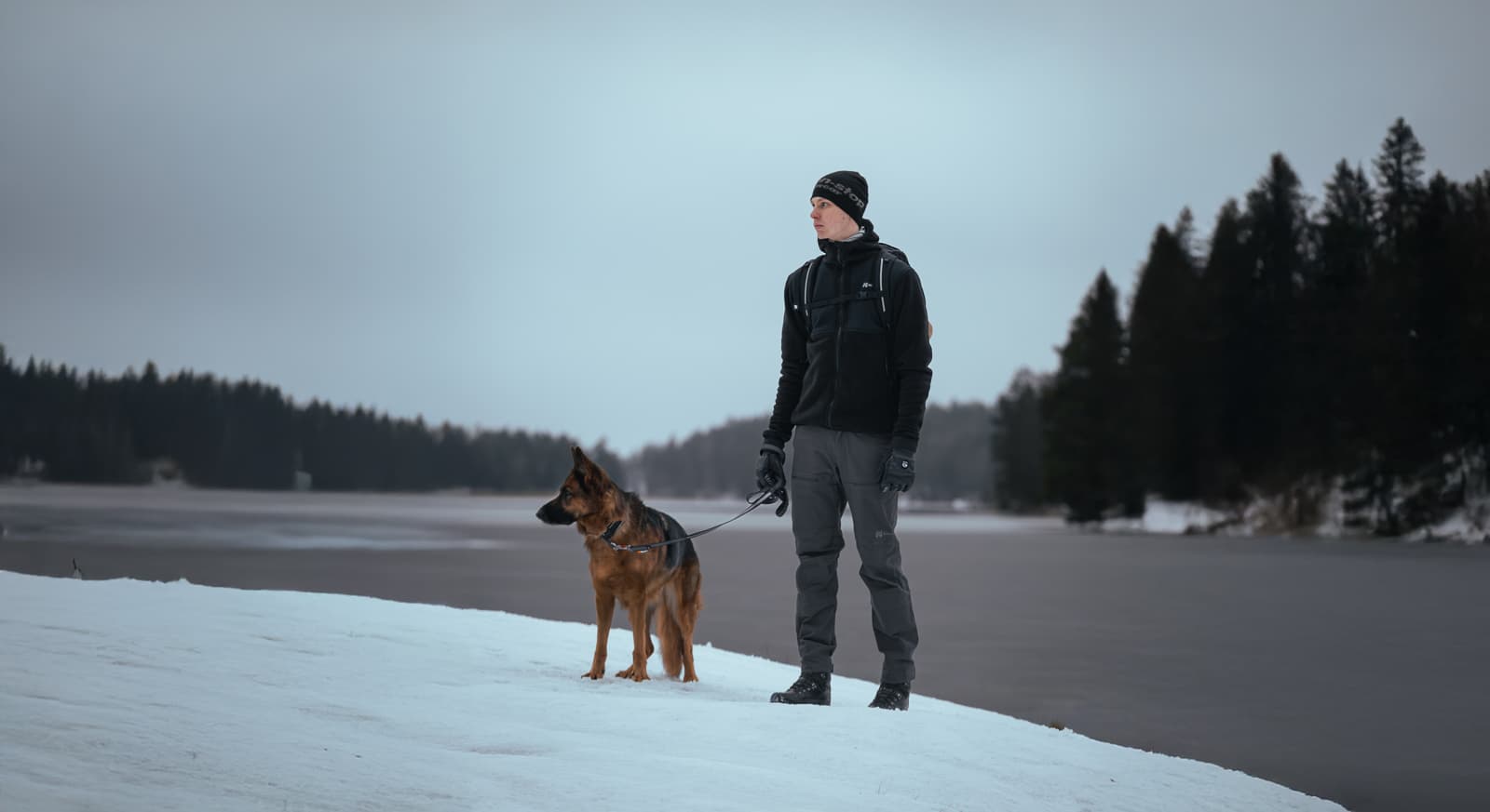 Trail pants men's lifestyle 1