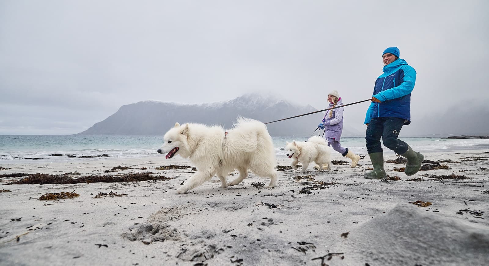Trail quest leash Rachel Pohl edition lifestyle 1